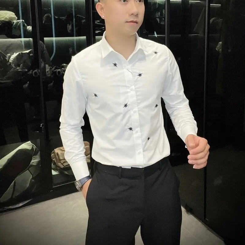 Sơ mi nam dài tay , somi nam cộc tay thân áo thêu ong chất liệu cotton nhaf dumiman Menswear sominam  dep 4