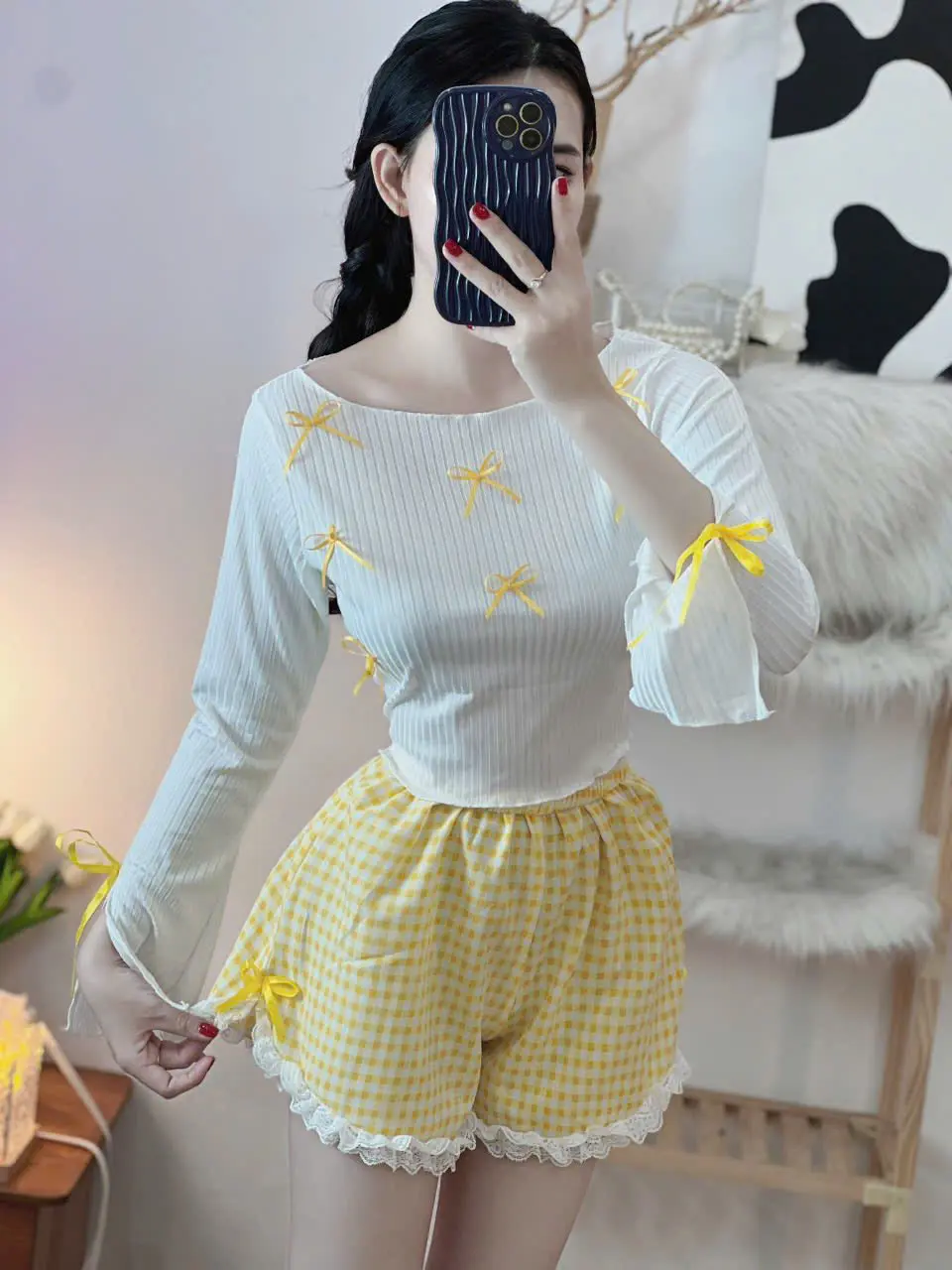 Set bộ nữ áo tay loe đính nơ quần sọt đùi sọc màu viền bèo ren MS0070 top women
