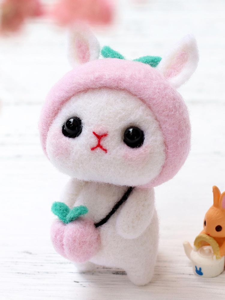 Product Introduction of Wool Felt Poking Fun, Little White Rabbit Style, Suitable For Daily Making, Cute And Interesting, A Variety Of Styles To Choose From, Beginner-Friendly Kit, Unlimited Creativity 12