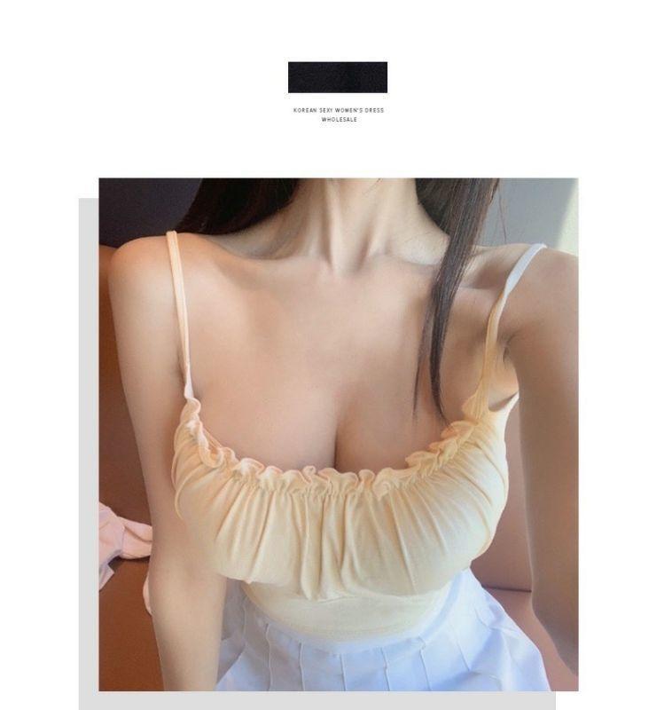 Product Introduction of Pure Hot Girl's Large Camisole with Chest Pad, Short Slim Fit Inner Bottoming Top 2