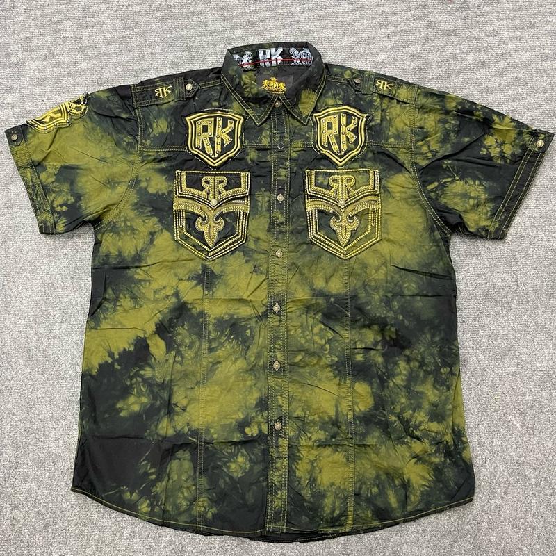 Áo sơ mi nam tay ngắn , hoạ tiết full thêu , đính đá bi inox, wash loang màu xanh rêu