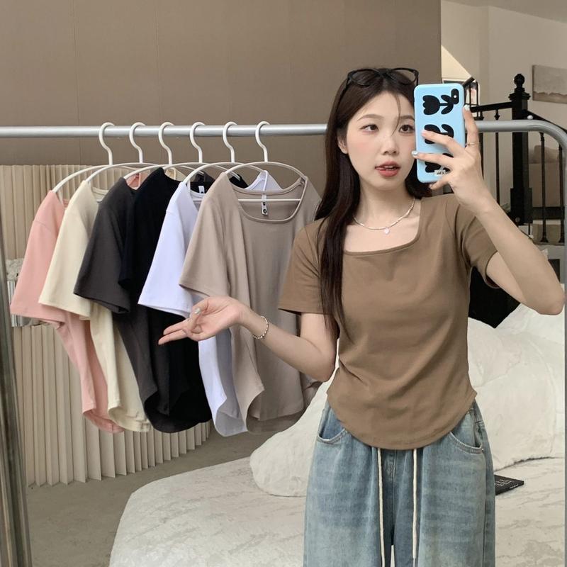 Product Introduction of [2098 Favorites] Regular Shoulder Short Sleeve T-Shirt for Women, Square Neck Top, Summer Plus Size, Regular Shoulder, Tummy Concealing, Slimming, Curved Design Top 3