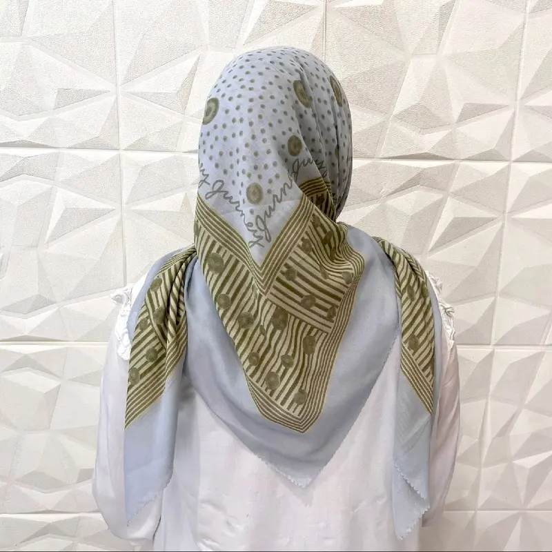 HIJAB SEGIEMPAT MOTIF JP SERIES CICI BEST SELLER 2023/KERUDUNG KATUN SUBLIME 3