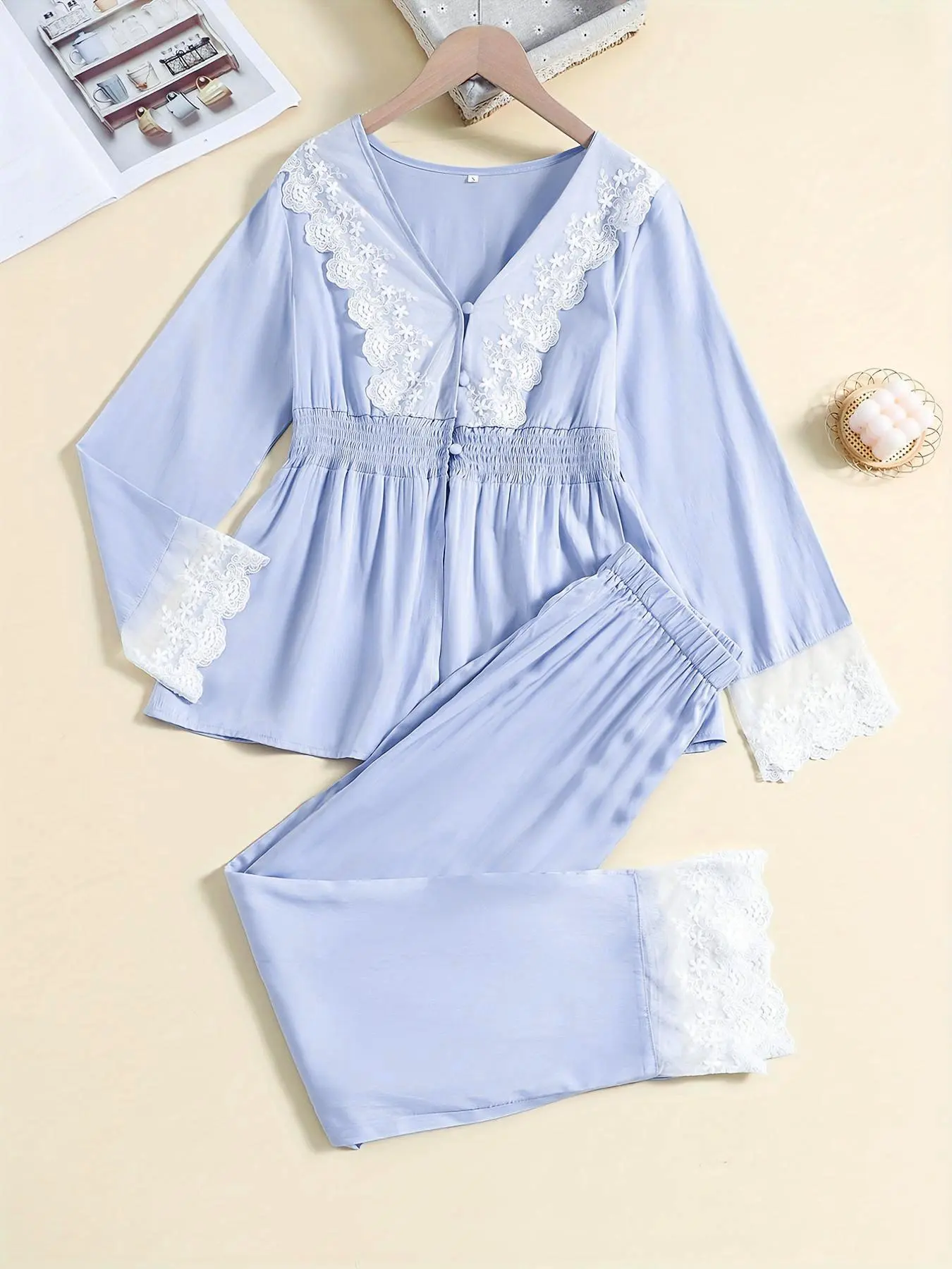 Two-Piece Set Women's Contrast Lace Shirred Pyjama, Button Front Long Sleeve V Neck Top & Elastic Waist Pants PJ Set, Women's Sleepwear for Spring & Fall