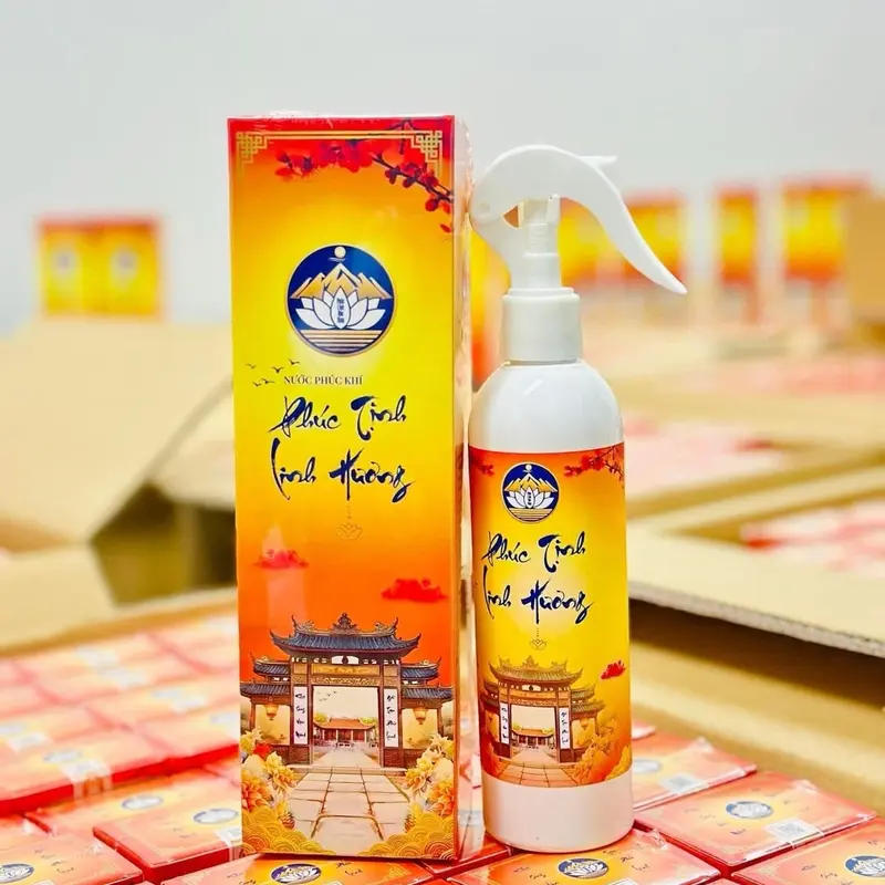 Nước Bao Sái Ban Thờ Phúc Tịnh Linh Hương, làm sạch ban thờ được làm từ Quế, Gừng, oải hương, Trầm, nanno bạc, hương thêm dịu nhẹ, 1 chai 300ml dạng xịt tiện lợi tiết kiệm 4