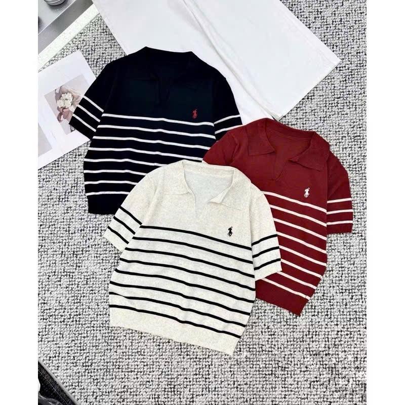 Áo len mỏng nhẹ, kẻ cổ bẻ V thêu ngựa  Nữ Top.