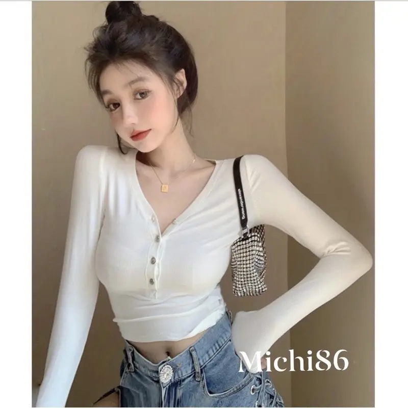 Áo thun cổ tim tay dài cúc đóng 0
