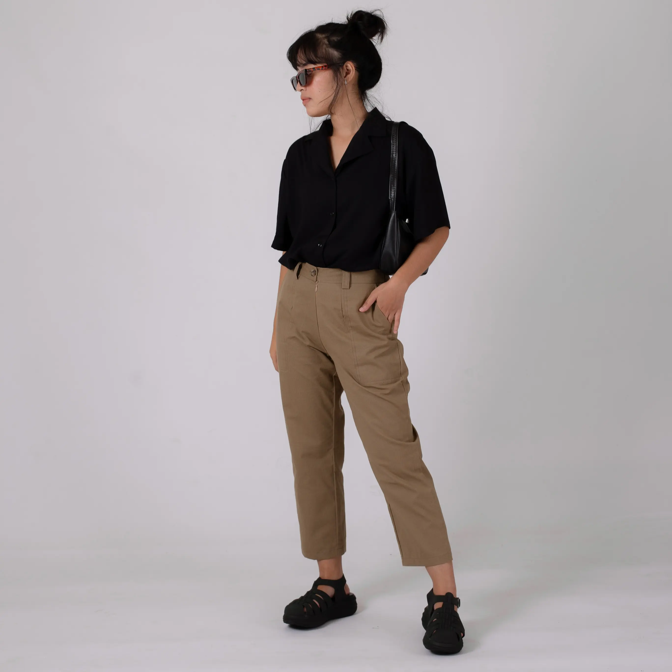 Dhaesi Pants | Celana Panjang Wanita - Celana Katun | Wearpulchra Kancing Karet