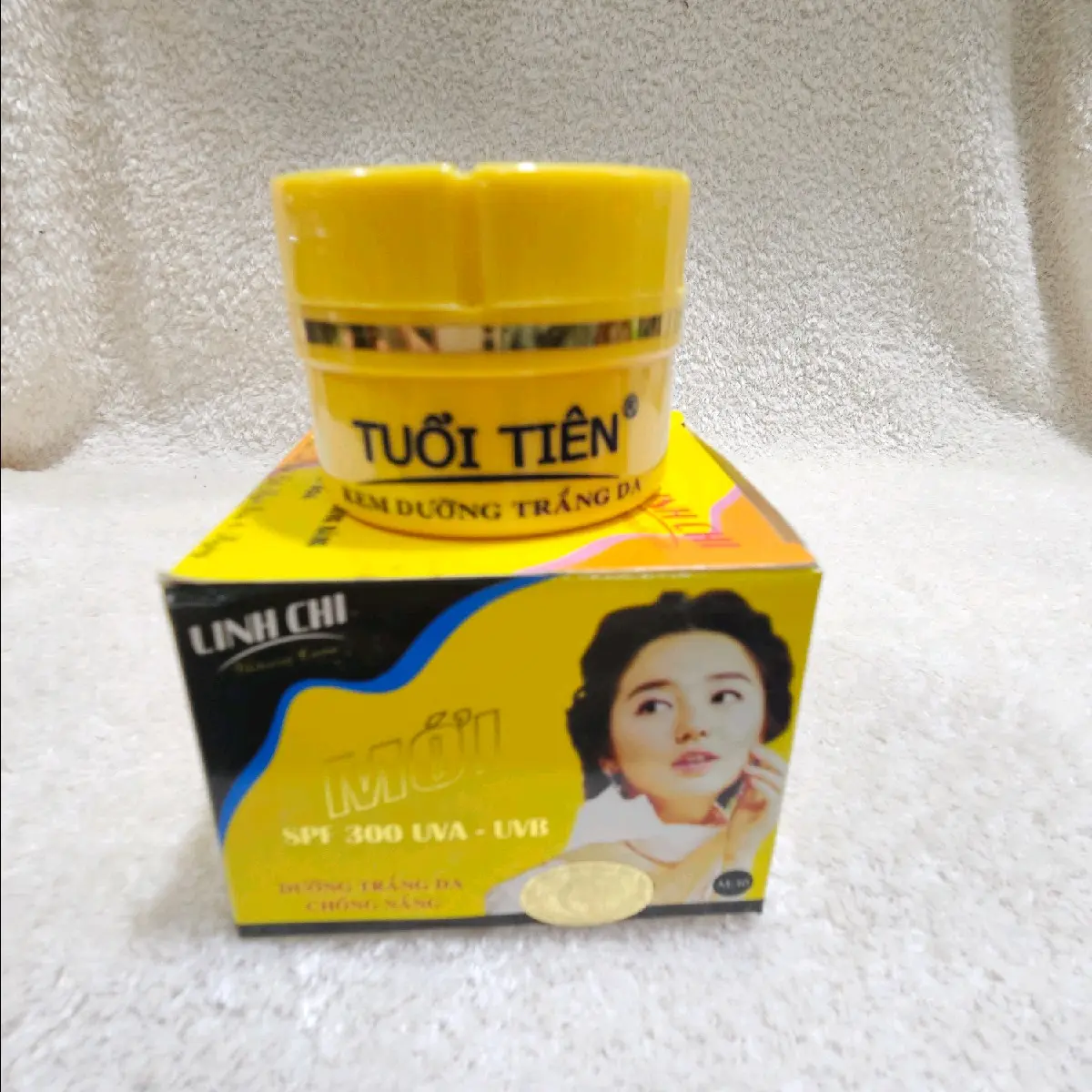 kem  dưỡng da chống nắng SPF 50 Kem Chống Nắng