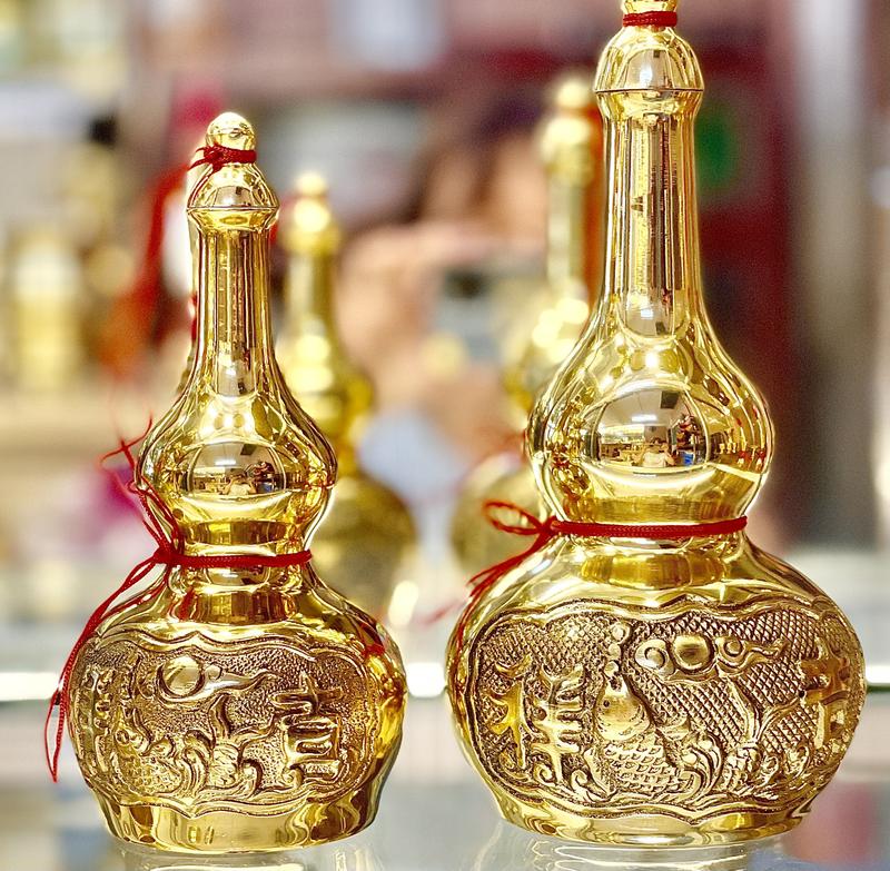 Hồ Lô Bằng Đồng Nguyên Chất Hoa Văn Rồng Thương Hiệu Lộc Thành tại Long An Trang Trí trên Bàn Thờ Chùa Đình Đựng Trà Nước Thờ Cúng Bảo Hành 5 Năm Decor Decor Phòng Trang Trí Nhà Phòng Khách