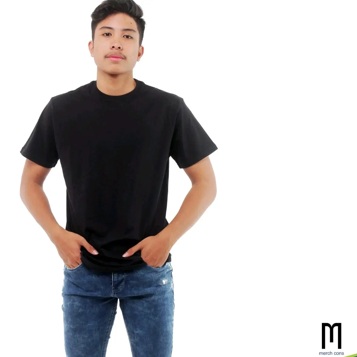 Merchcons basic tshirt - BLACK
