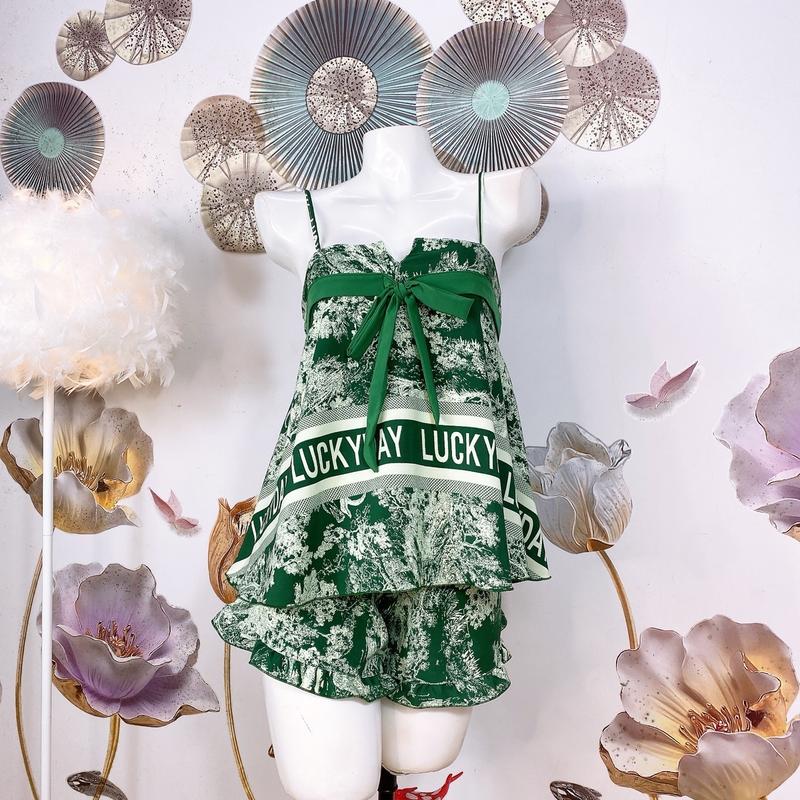 UnShop Đồ Ngủ Lụa 2 Dây Dành Cho Nữ Form Xoè To Chuẩn Dáng Dây Áo Có Tăng Đưa Dễ Điều Chỉnh Dáng Women Nhung Kem Voi tole 40kg-75kg Dobomacnha Dongumuadongnu