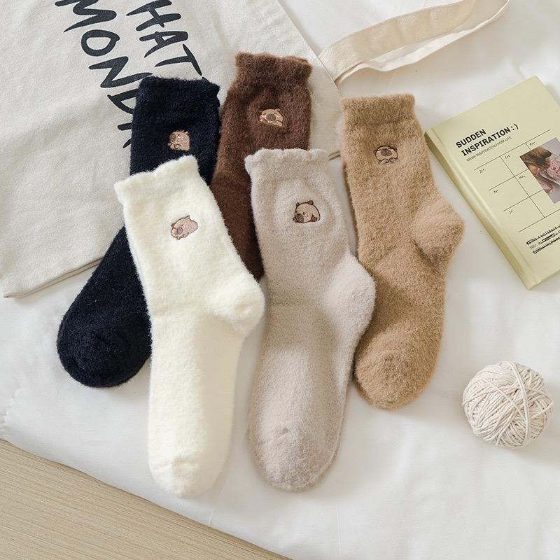  Sét 5 đôi tất bông thêu Capybara và hình hoạt hình mềm mại ấm áp màu basic dễ phối đồ  TNU145  Women 
