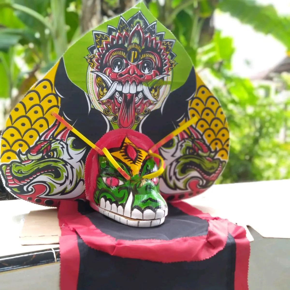 barongan anak spon besar