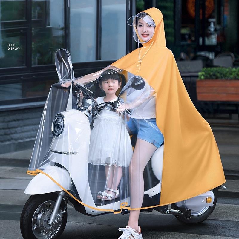 (HOT)Áo Mưa Đi Xe Máy Trong Suốt Cho Mẹ Và Bé Cao Cấp ( Che Phủ Toàn Thân Có Kính Chắn Mưa Túi Trùm Gương Áo Mưa Lớn )