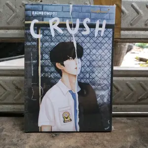Crush / Novel Fiksi remaja Soft Cover