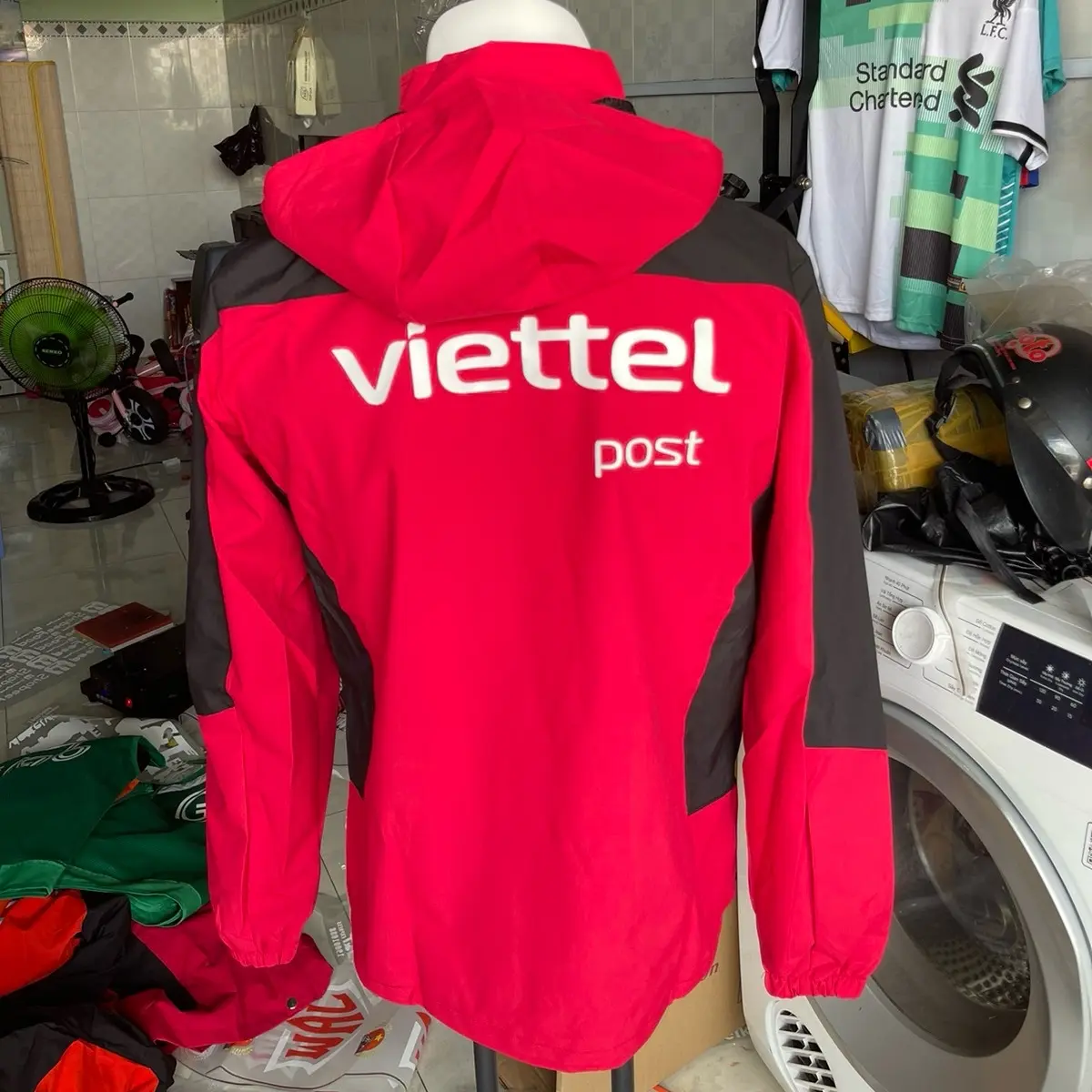 Áo khoác gió giao hàng Viettel Post, 2 lớp bên trong lót lưới dành cho cả Nam và Nữ aokhoac Jacket Menswear