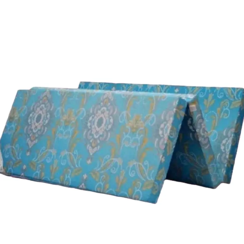 1m55 ×2mx3cm .Nệm PE(xốp) ,giao màu ngẫu nhiên. nemgiare 1