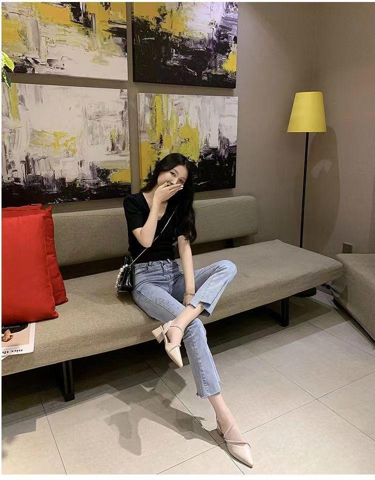 Product Introduction of Women's Sandals Summer Mid Heel Pointed Toe Pumps Closed Toe Chunky Heel Rhinestone Women's Shoes Word Buckle High Heels 5
