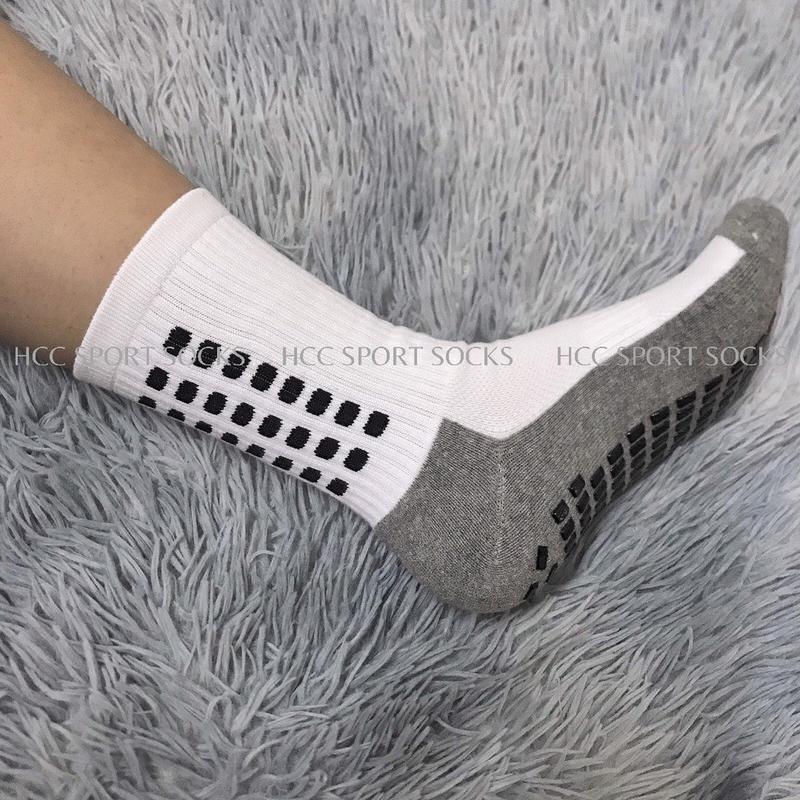 Quà tặng miễn phí, Mua 1 COMBO 5 đôi tất chống trơn HCC Sport chính hãng tặng 1 đôi tất dệt kim thể thao siêu êm chân