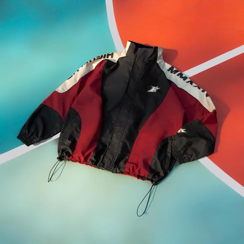 Áo khoác Dù Jacket Nam Nữ From Rộng Phối 2 Màu In Chữ Thiết Kế From Rộng Mẫu Hot Trend