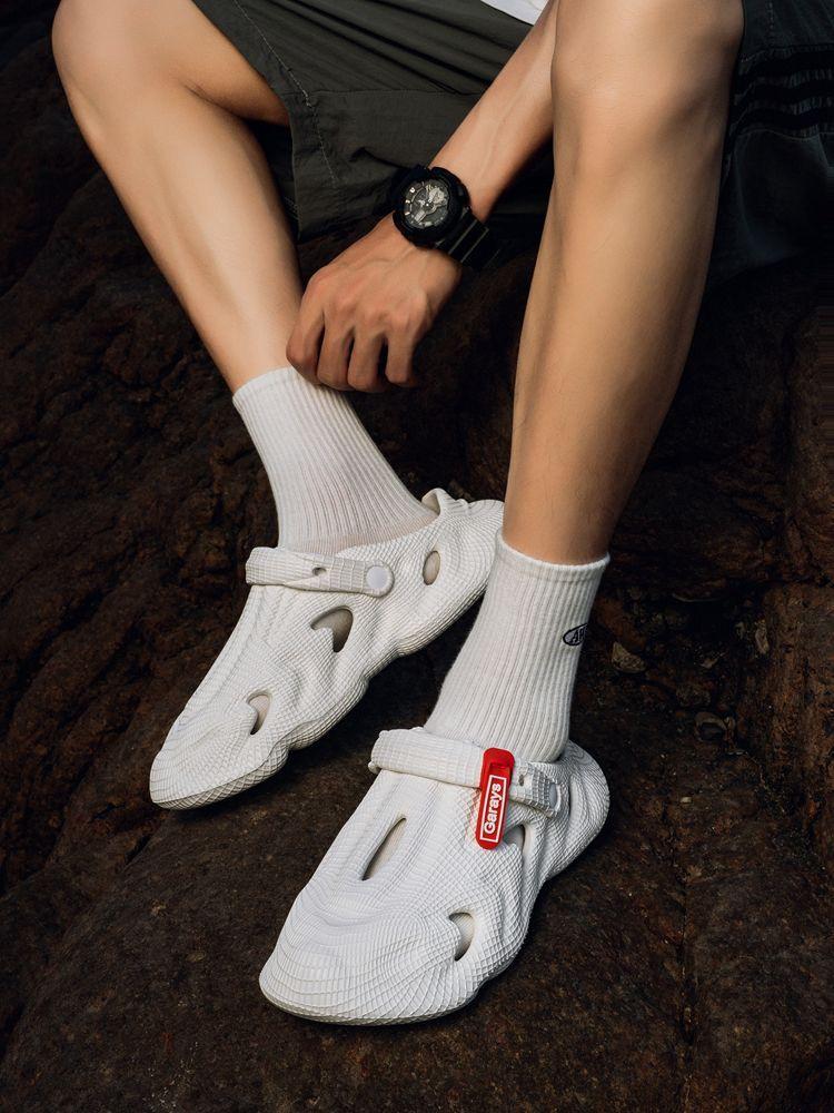 Product Introduction of Waste Soil Wind Cocoon Breaking Series Men's Outdoor Casual 2025 New Beach Sports Two-Way Wear Driving Non-Slip Pump 1