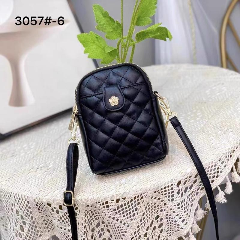 Túi Xách Nữ Đựng Điện Thoại Hoa Mai - Da PU , dáng đứng , hoạ tiết thêu trám , phong cánh basic nhẹ nhàng - Phù hợp cho chị em đi chơi, đi chợ nhỏ gọn tiện lợi - KT : cao 18 ; rộng 5 ; dài 15(cm) KL : 250g Bag Lady Đeo Chéo Đeo Vai