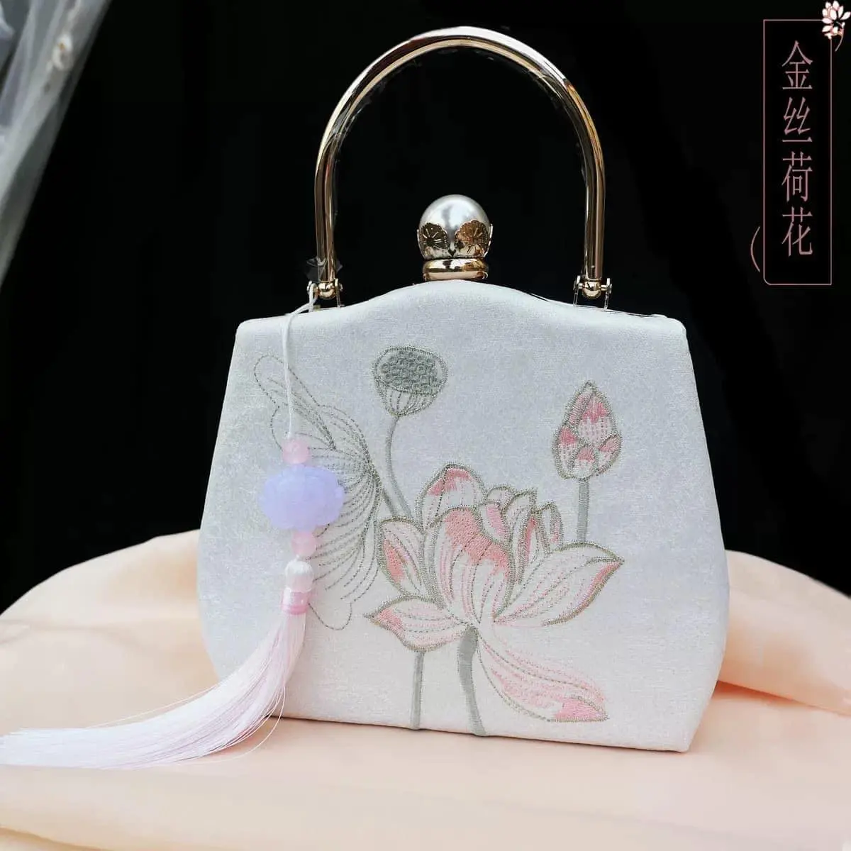 Túi vải thêu hoa sen cổ trang trung quốc