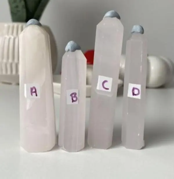 Mangano Calcite Towers, UV Reactive Crystal 0