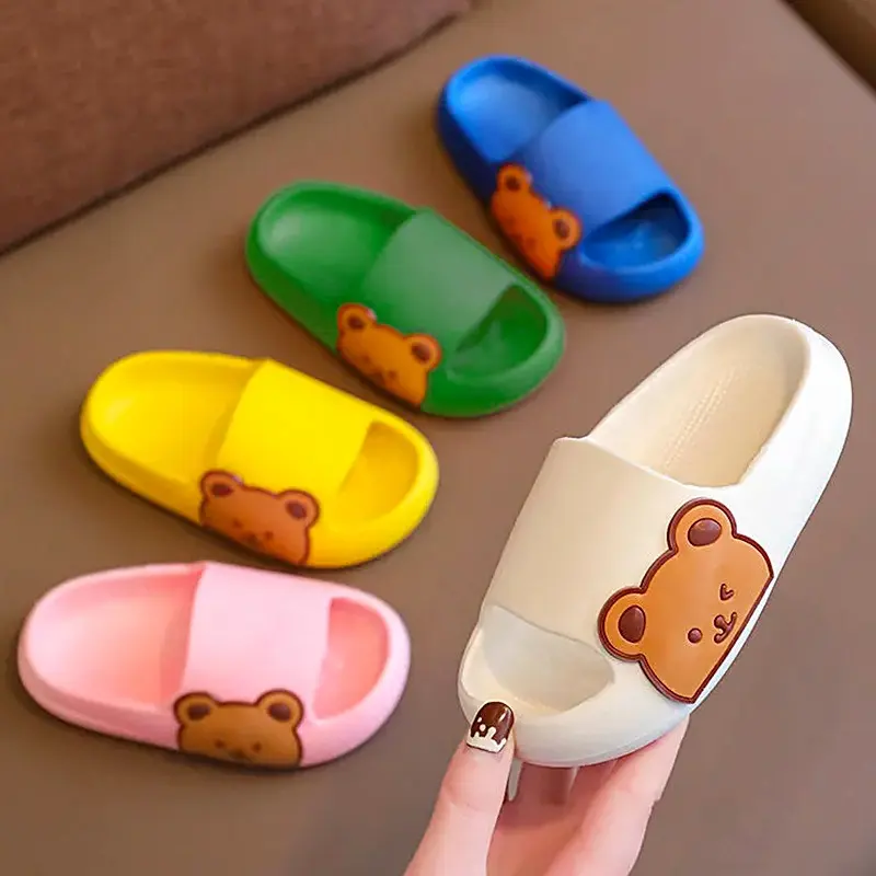 BEBY  B-05 รองเท้าแตะเด็กสวม ใส่ได้ทั้งเด็กผู้ชายและเด็กผู้หญิง ลายน้องหมี น่ารัก ๆ สีสวย สดใส น้ำหนักเบา นุ่ม ใส่สบายเท้า