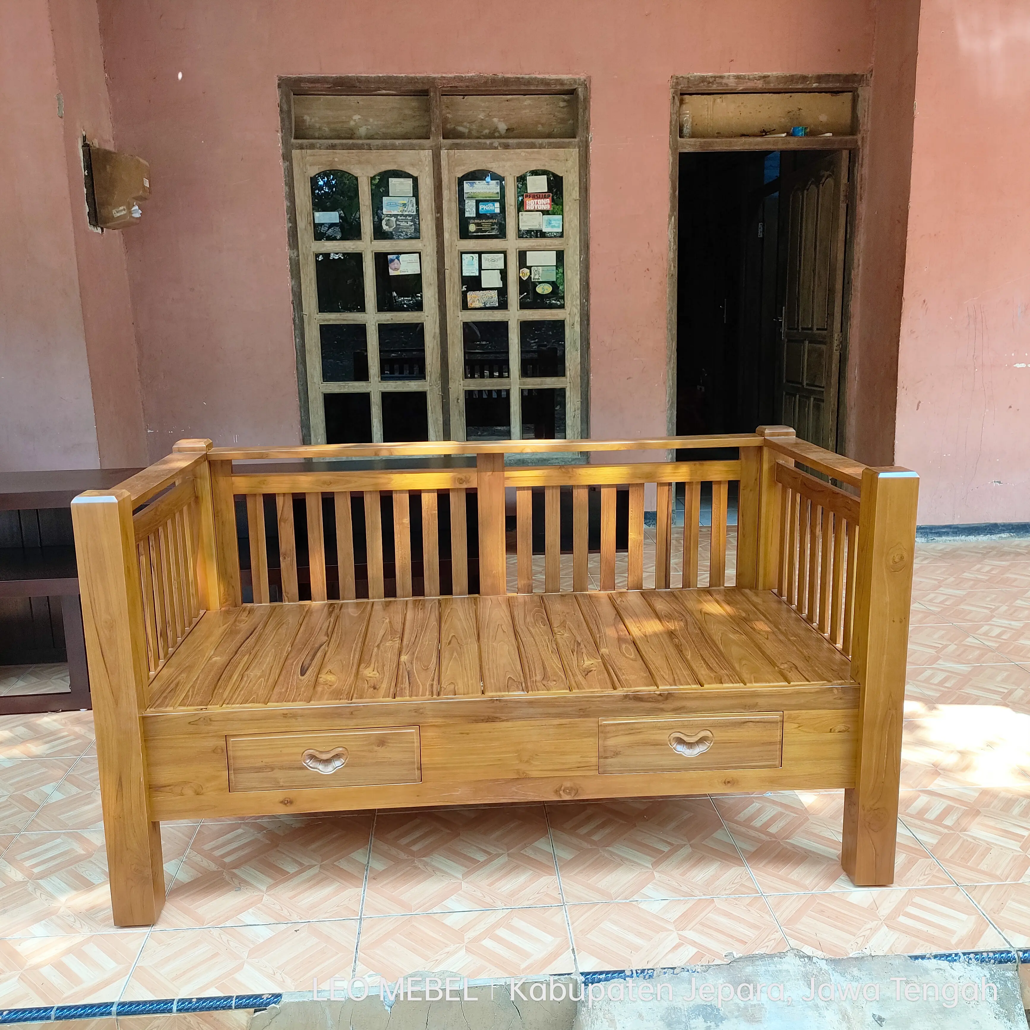 Leo MJ Kursi Bale Bale Jati Miniamalis untuk Duduk Santai Minimalis Kayu Chairs