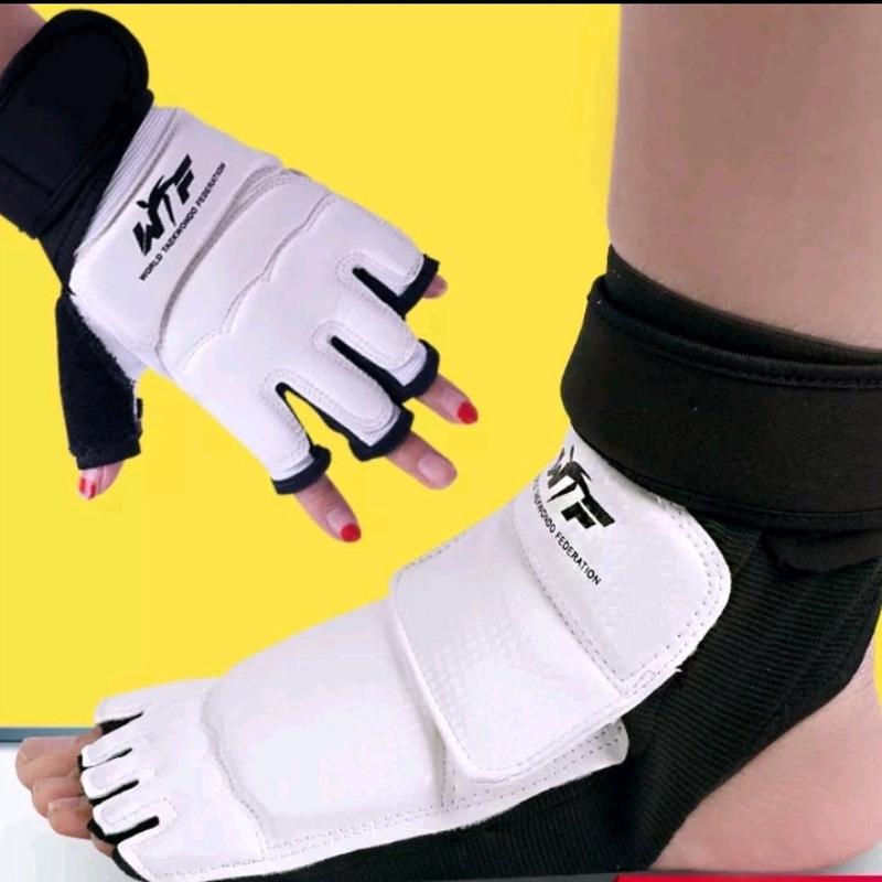 Bộ găng tay - găng chân Taekwondo 4