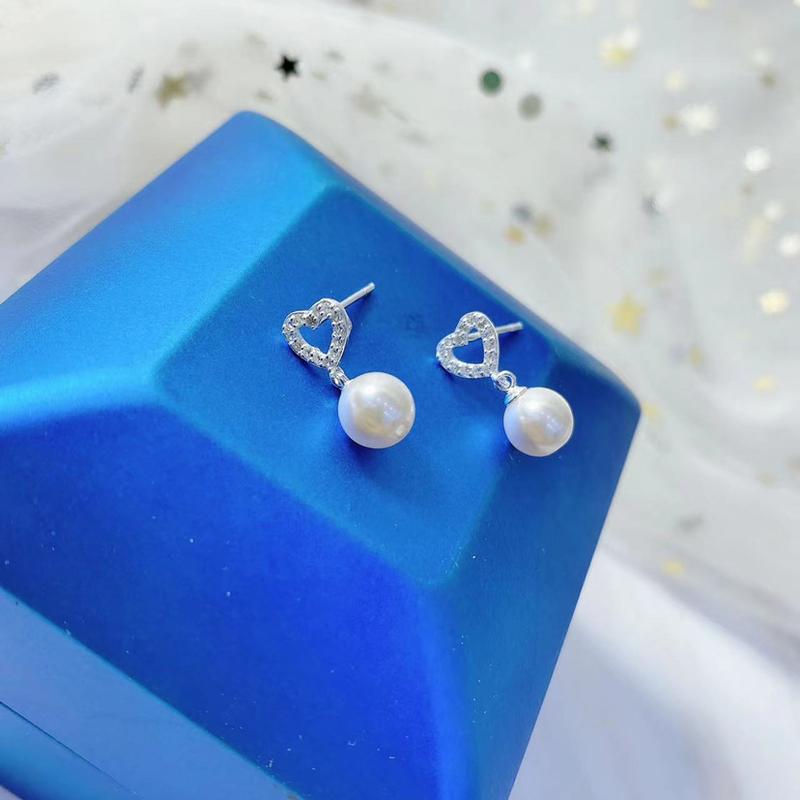 Product Introduction of Korean Style Shell Pearl Ear Studs Women's Fresh Sweet Shell Pearl Ear Studs Stud Earrings Popular Wedding Ear Studs Personality Trendy Earrings 8