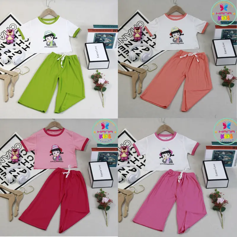 8-40kg Đồ bộ bé gái thun cotton tay ngắn quần lửng mát mẻ mùa hè có size đại,set bộ quần áo phong cách hàn quôc độ tuổi từ 3-11, thương hiệu HANA KIDS  sản phẩm có 4 màu ,hồng sen,hồng nhạt,xanh chuối,cam nhạt. 4
