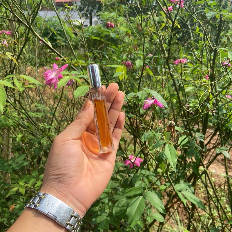 Dầu quế dạng xịt thơm lâu 2