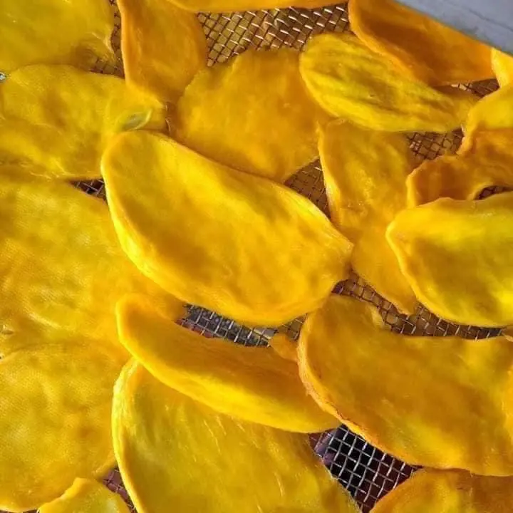 Xoài sấy muối ớt chua chua ngọt ngọt 1