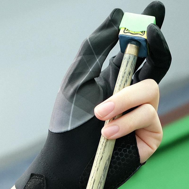 Product Introduction of Professional Pressure Billiards Gloves NonSlip Snooker Gloves with Three Fingers for Optimal G2A0 29