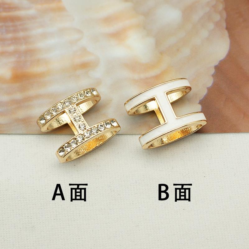Khóa Chữ Cái Khăn Quàng Zircon, Còn Hàng, Thiết Kế Hai Sử Dụng, Thời Trang Đơn Giản, Màu Đen Và Trắng Có Thể Đảo Ngược, Khóa Khăn Choàng, Khóa Khăn Quàng Cổ Vuông Nhỏ Trang Trí 5
