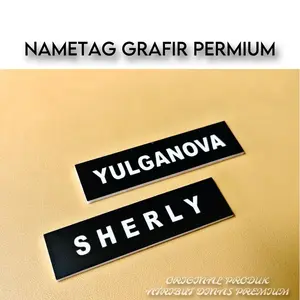 Name Tag Akrilik Grafir Sehari Jadi Desk