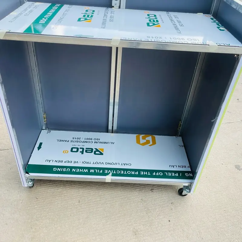 Quầy cà phê gấp gọn tiện lợi bán take away, Có thể gập lại 4