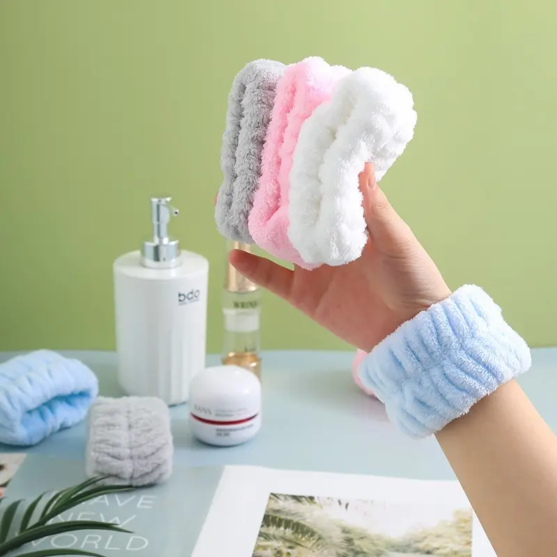 Face Wash Wrist Strap Sports Sweat-Wiping Bracelet Sweat-Absorbent Oversleeve Wash Keep Dry Cuff Wrist Guard Splash-Proof Water Plush Hair Ring