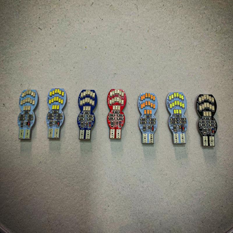 Bóng led xi nhan t10 audi các màu ( giá 1 bóng )