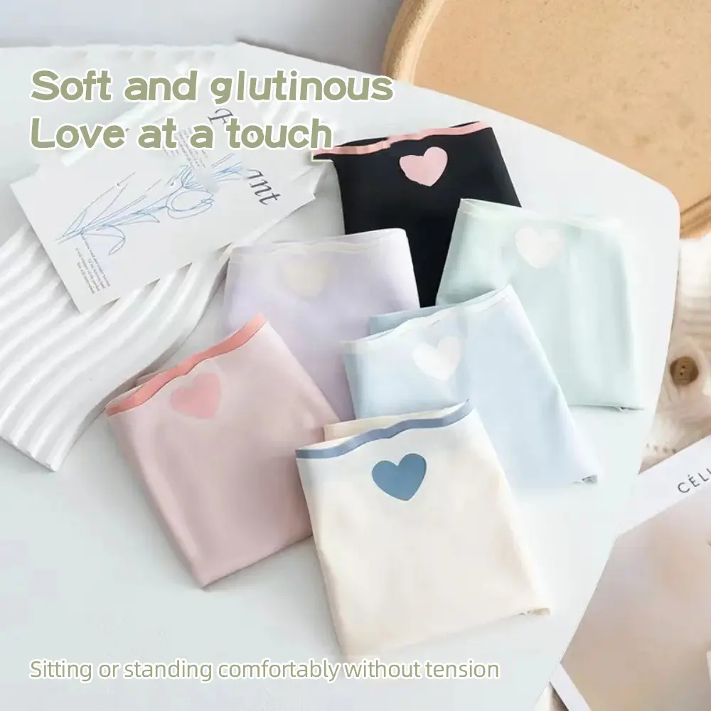 2024 New Japanese-style Thin And Seamless Ice Silk Love Heart Underwear Women's Mid-Rise Plus Size Breathable Cotton Crotch Sexy Girl Triangle Panties