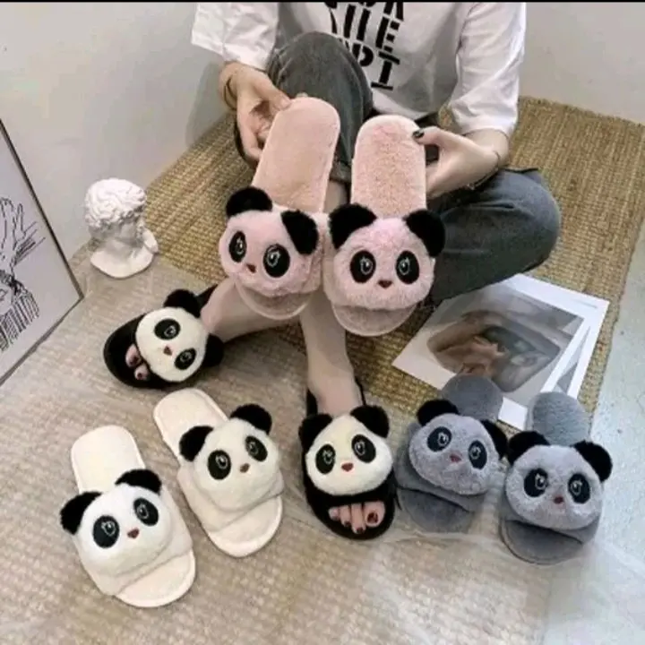 sendal rumah bulu(bonekan panda) Dalam Ruangan 0