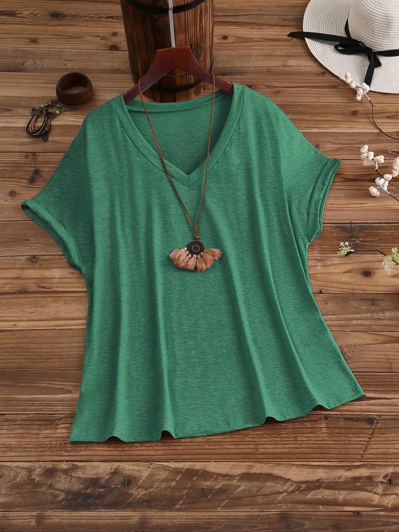 Product Introduction of 【Plus Size】 Solid Color Bat Sleeve V Neck Tee, Casual Short Sleeve T-shirt for Summer, Women's Plus Clothing for Daily Wear 4