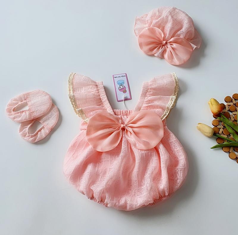 Bodysuit Cánh Tiên Màu Hồng Cho Bé Gái Sơ Sinh Size 3-12 kg Chất Ren Nhật Mềm Mát- Thao le shop Thiết Kế Áo Jumpsuit Váy Cho Trẻ Đầy Tháng Thôi Nôi Giày