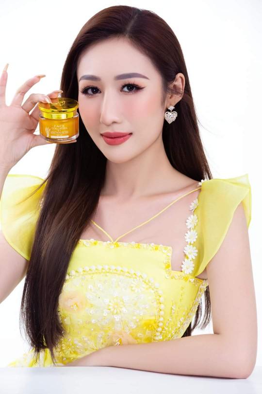 Product Introduction of KEM FACE NGÀY ĐÔNG TRÙNG HẠ THẢO 2024 - KEM DƯỠNG DA X3 -MỸ PHẨM ĐÔNG ANH - NGUYỄN HUỲNH NHƯ 1