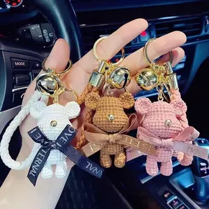 Gantungan Tas Beruang Rajut Lucu - Karakter Kartun 3D, Cocok untuk Cewek & Hadiah