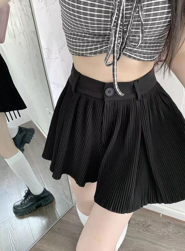 Product Introduction of M-4XL Wide-Leg Skort 40-100kgluomandss in Stock Shorts Women 2023 New Summer Outerwear Summer Pleated A- line Skirt Women's Small High Waist Wide-Leg Skort plus Size Extra Large Size Oversize Fat Big Size Women Shorts Bottom Pants Style Lingerie 18