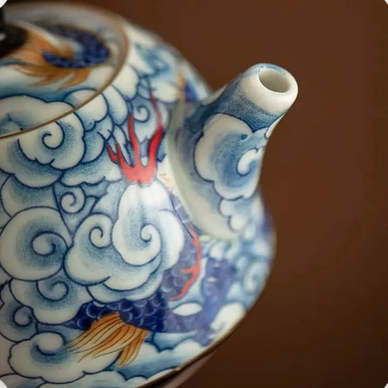 Ấm sứ Long Vân và hộp quà cao cấp 4
